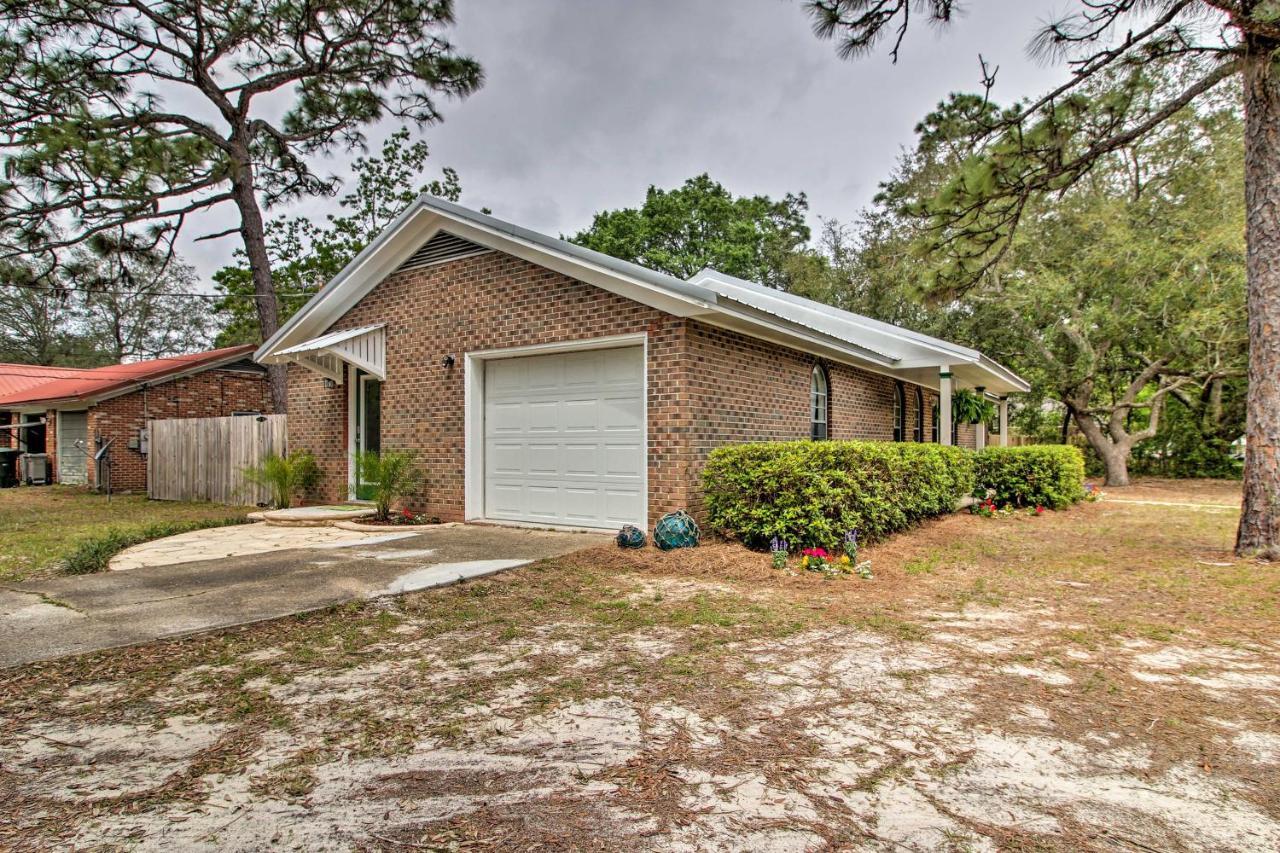 Pensacola Home With Furnished Patio About 1 Mi To Bay! Exterior photo